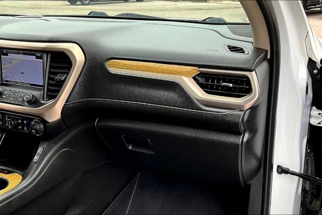 Photo of 2019 Summit White GMC Acadia