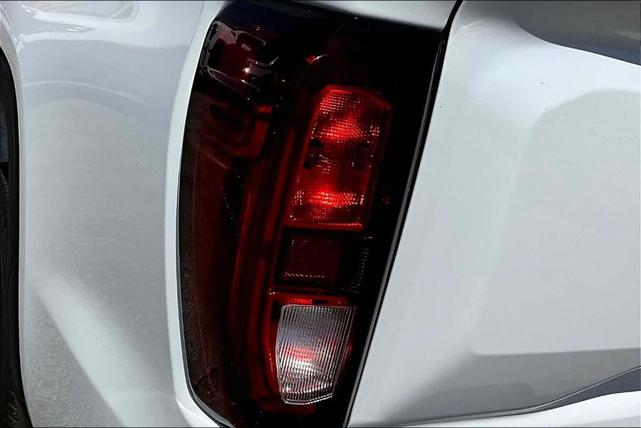 Photo of 2025 White GMC Sierra 1500