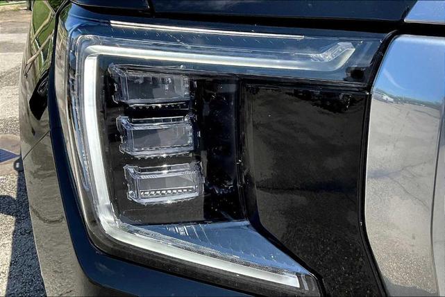 Photo of 2023 Onyx Black GMC Yukon