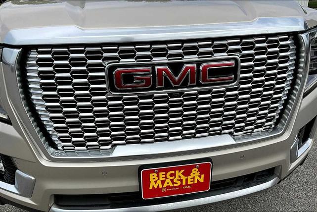 Photo of 2022 Beige Pearl Metallic GMC Yukon
