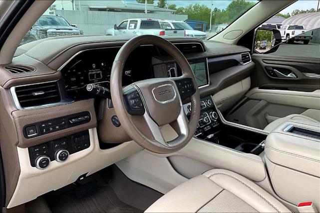 Photo of 2022 Beige Pearl Metallic GMC Yukon
