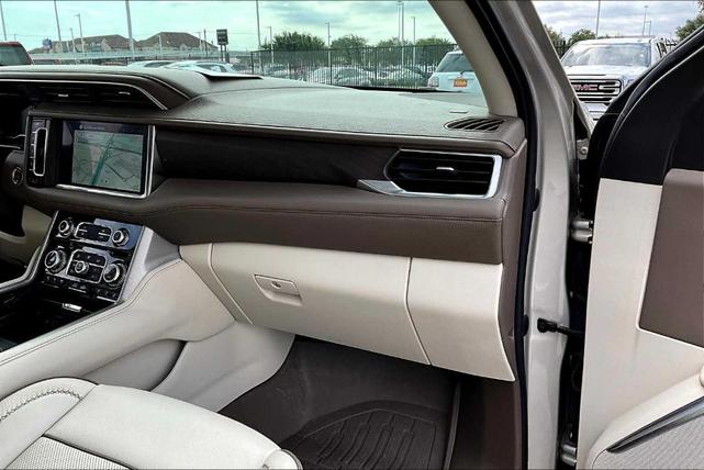 Photo of 2022 Beige Pearl Metallic GMC Yukon