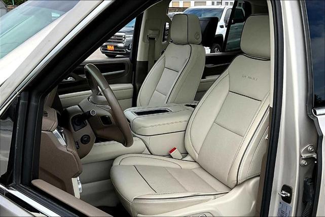 Photo of 2022 Beige Pearl Metallic GMC Yukon
