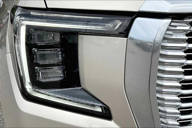Photo of 2022 Beige Pearl Metallic GMC Yukon