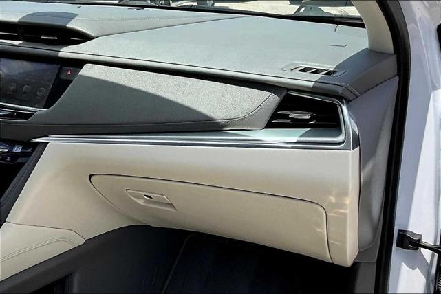 Photo of 2019 Crystal White Tri-Coat Cadillac XT5