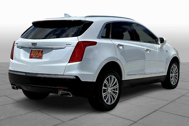 Photo of 2019 Crystal White Tri-Coat Cadillac XT5