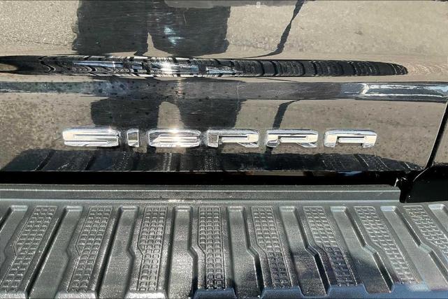 Photo of 2020 Onyx Black GMC Sierra 3500