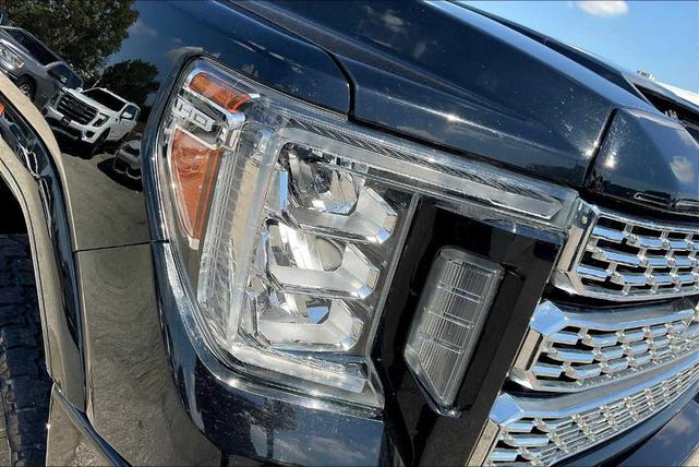 Photo of 2020 Onyx Black GMC Sierra 3500