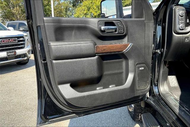 Photo of 2020 Onyx Black GMC Sierra 3500