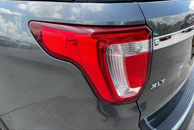 Photo of 2018 Shadow Black Ford Explorer