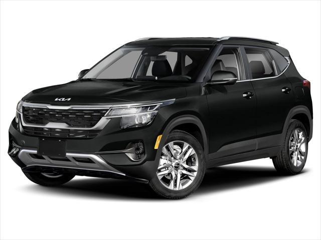 Photo of 2023 Clear White/Black Roof Kia Seltos