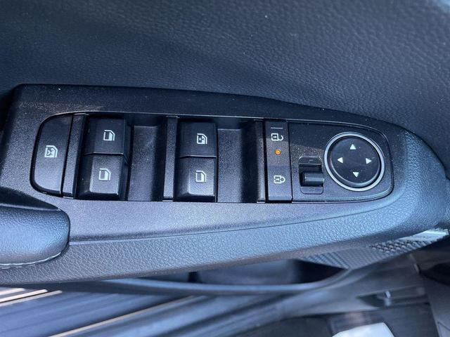 Photo of 2024 Fusion Black Kia Seltos