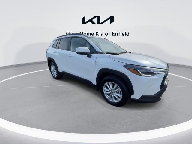 Photo of 2022 Wind Chill Pearl Toyota Corolla Cross