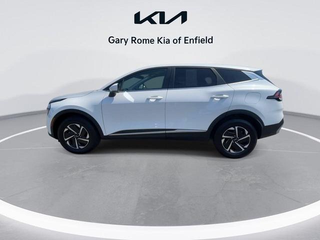 Photo of 2024 Snow White Pearl Kia Sportage Hybrid
