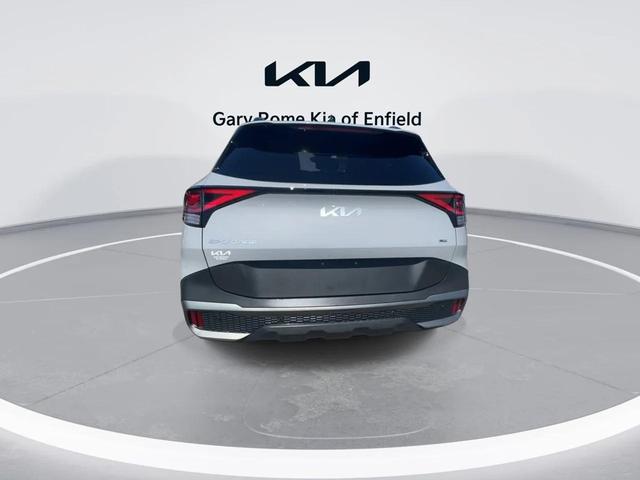 Photo of 2023 Wolf Gray Kia Sportage