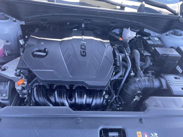 Photo of 2023 Wolf Gray Kia Sportage