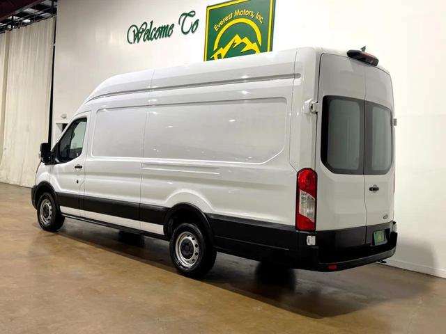 Photo of 2021 Oxford White Ford Transit-250