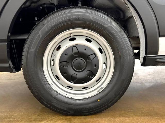 Photo of 2021 Oxford White Ford Transit-250