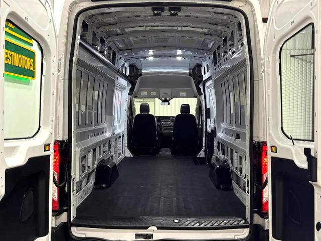 Photo of 2021 Oxford White Ford Transit-250
