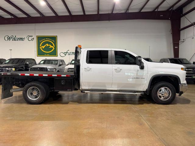 Photo of 2024 White Chevrolet Silverado 3500