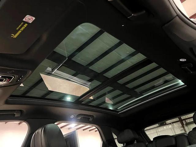 Photo of 2019 White Bentley Bentayga