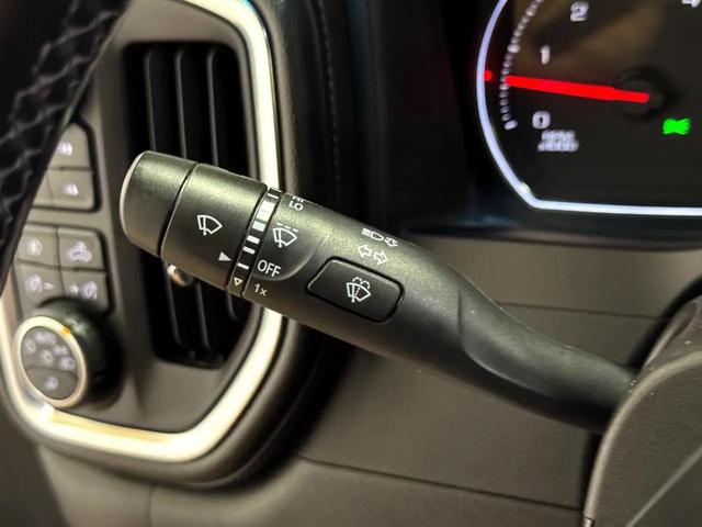 Photo of 2023 Silver Ice Metallic Chevrolet Silverado 3500