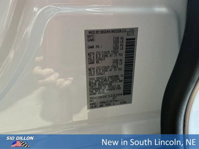 Photo of 2025 Everest White Pearl Tricoat Nissan Murano