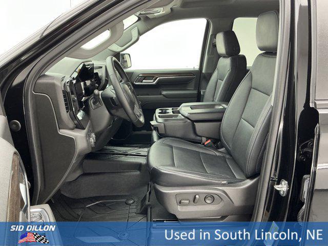 Photo of 2024 Black Chevrolet Silverado 1500
