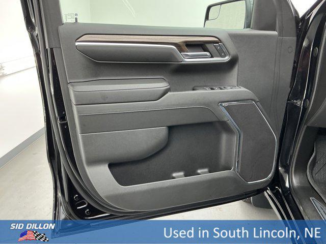 Photo of 2024 Black Chevrolet Silverado 1500