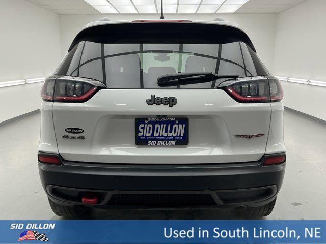Photo of 2019 Bright White Clearcoat Jeep Cherokee