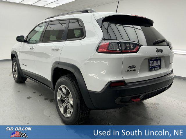 Photo of 2019 Bright White Clearcoat Jeep Cherokee