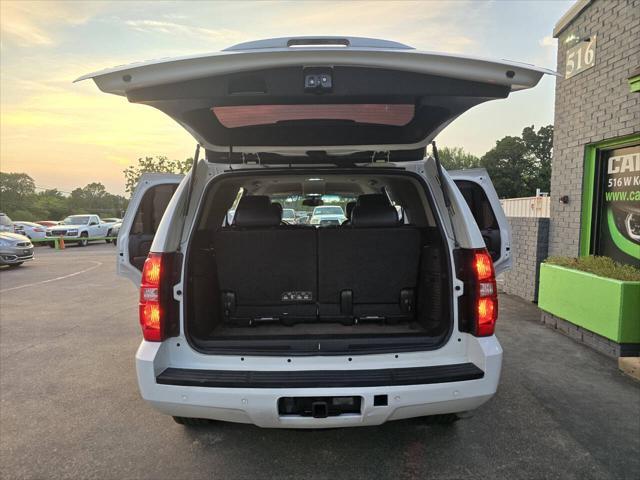Photo of 2012 Summit White Chevrolet Tahoe