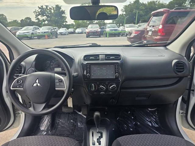 Photo of 2019 Pearl White Mitsubishi Mirage