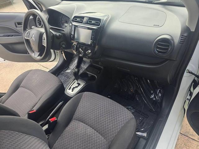 Photo of 2019 Pearl White Mitsubishi Mirage