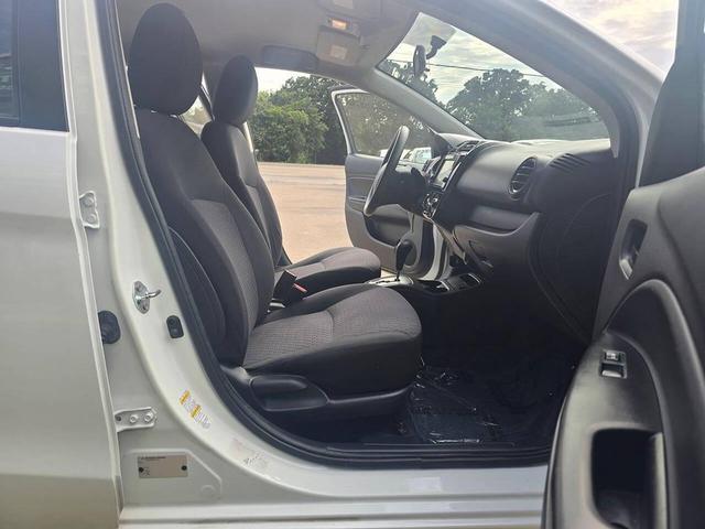 Photo of 2019 Pearl White Mitsubishi Mirage