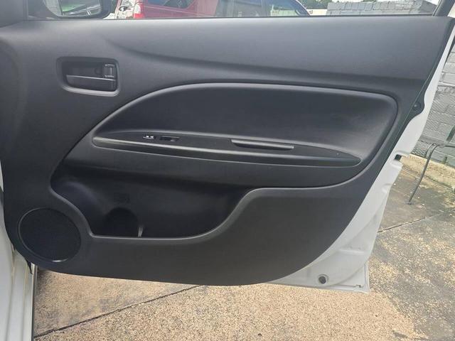 Photo of 2019 Pearl White Mitsubishi Mirage