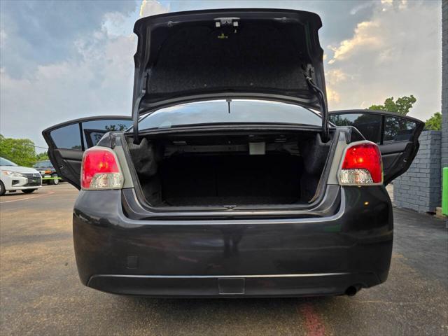 Photo of 2013 Dark Gray Metallic Subaru Impreza