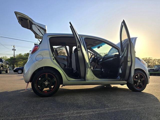 Photo of 2015 Silver Ice Metallic Chevrolet Spark