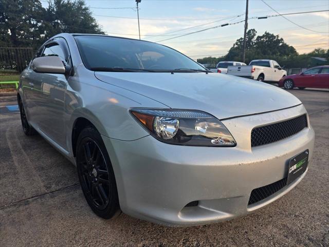 Photo of 2005 Silver Streak Mica Scion tC