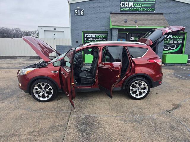Photo of 2015 Sunset Metallic Ford Escape