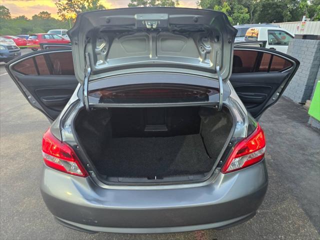 Photo of 2018 Gray Mitsubishi Mirage G4