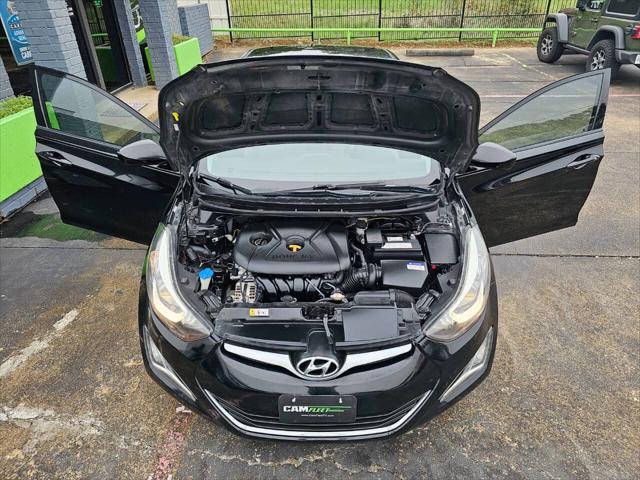 Photo of 2015 Black Hyundai ELANTRA