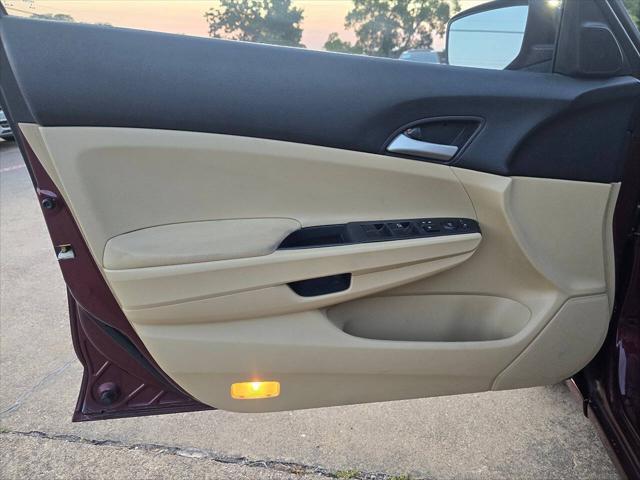Photo of 2012 Basque Red Pearl II Honda Accord