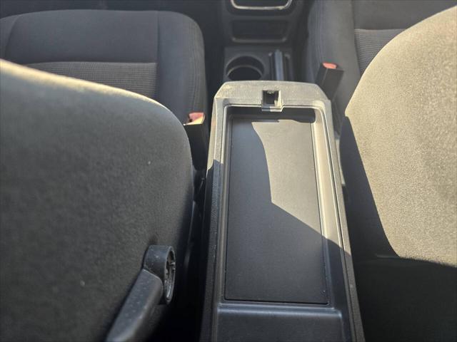 Photo of 2015 Billet Silver Metallic Clear Coat Jeep Patriot