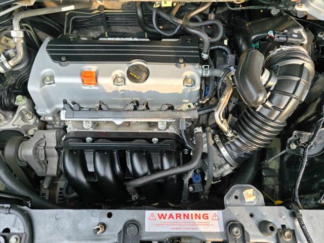 Photo of 2014 Polished Metal Metallic Honda CR-V