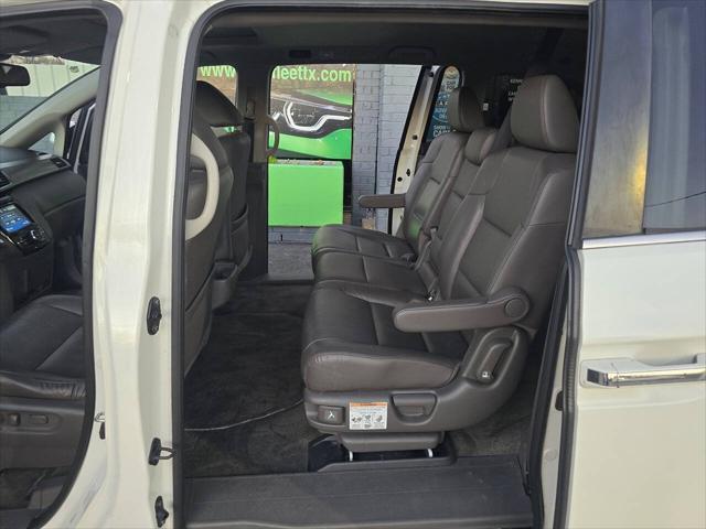 Photo of 2014 White Diamond Pearl Honda Odyssey