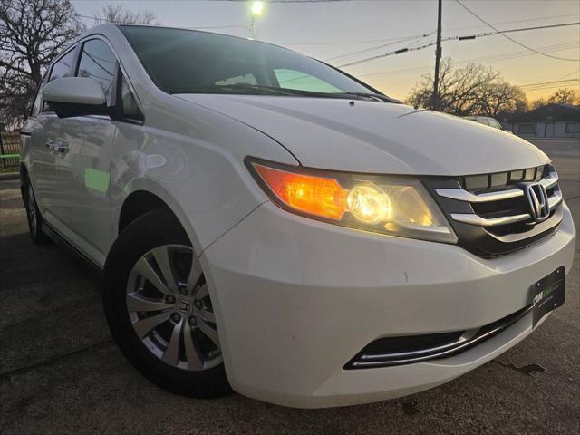 Photo of 2014 White Diamond Pearl Honda Odyssey