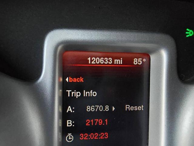 Photo of 2016 White Dodge Journey