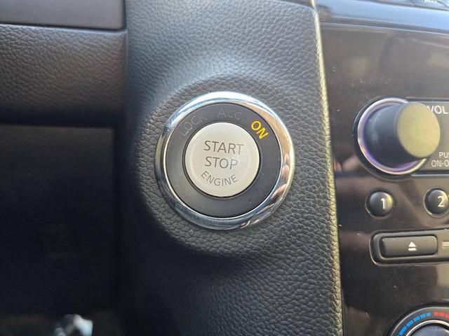 Photo of 2015 Black Obsidian INFINITI QX70
