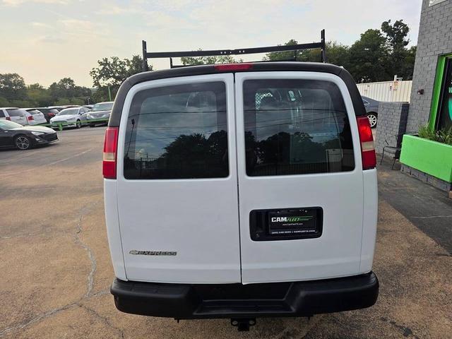 Photo of 2007 Summit White Chevrolet Express 1500